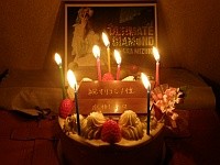 「つい嬉しくなって買ってきた」　水樹奈々オリコン1位をケーキで祝うファン